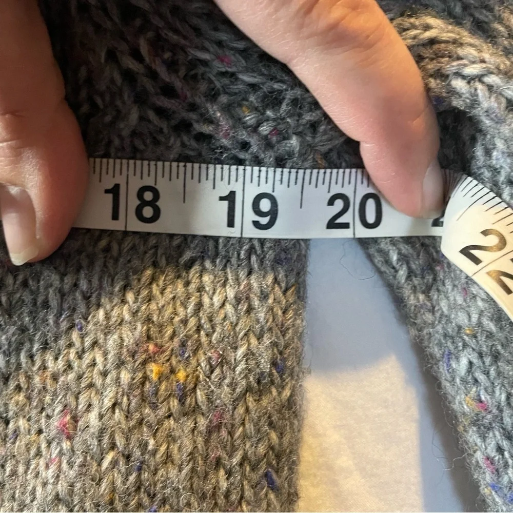 Talbots Large Women’s Gray and Multicolored Button-Up Knit Cardigan